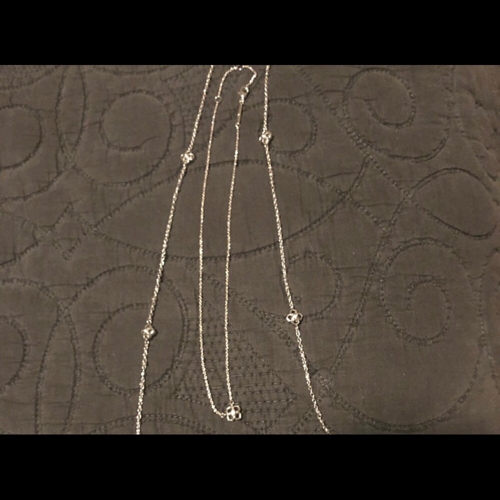Rue short pendant necklace silver